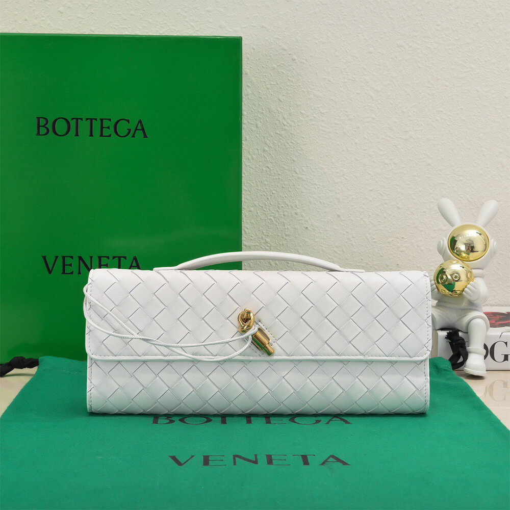 Bottega Veneta Andiamo Clutch(HIGH-END GRADE)
